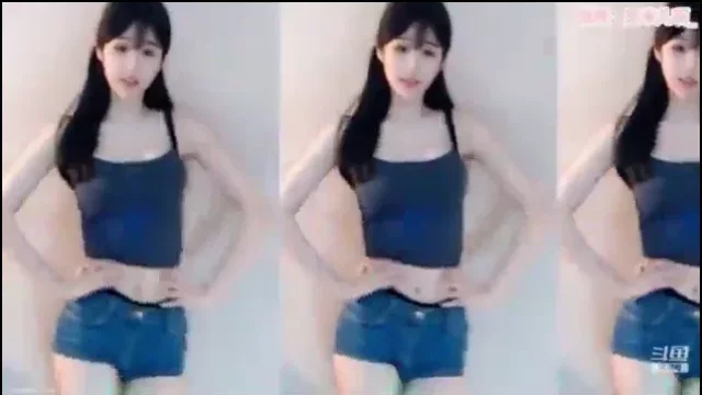 mahasiswi cantik daster ungu bergairah main di kosan